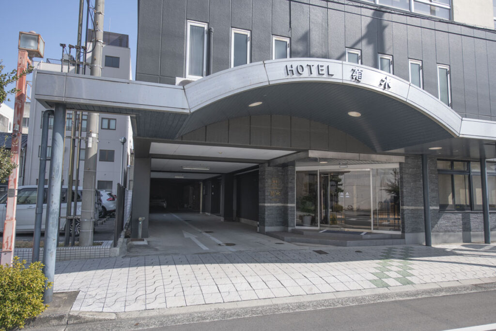 駐車場正面入口2