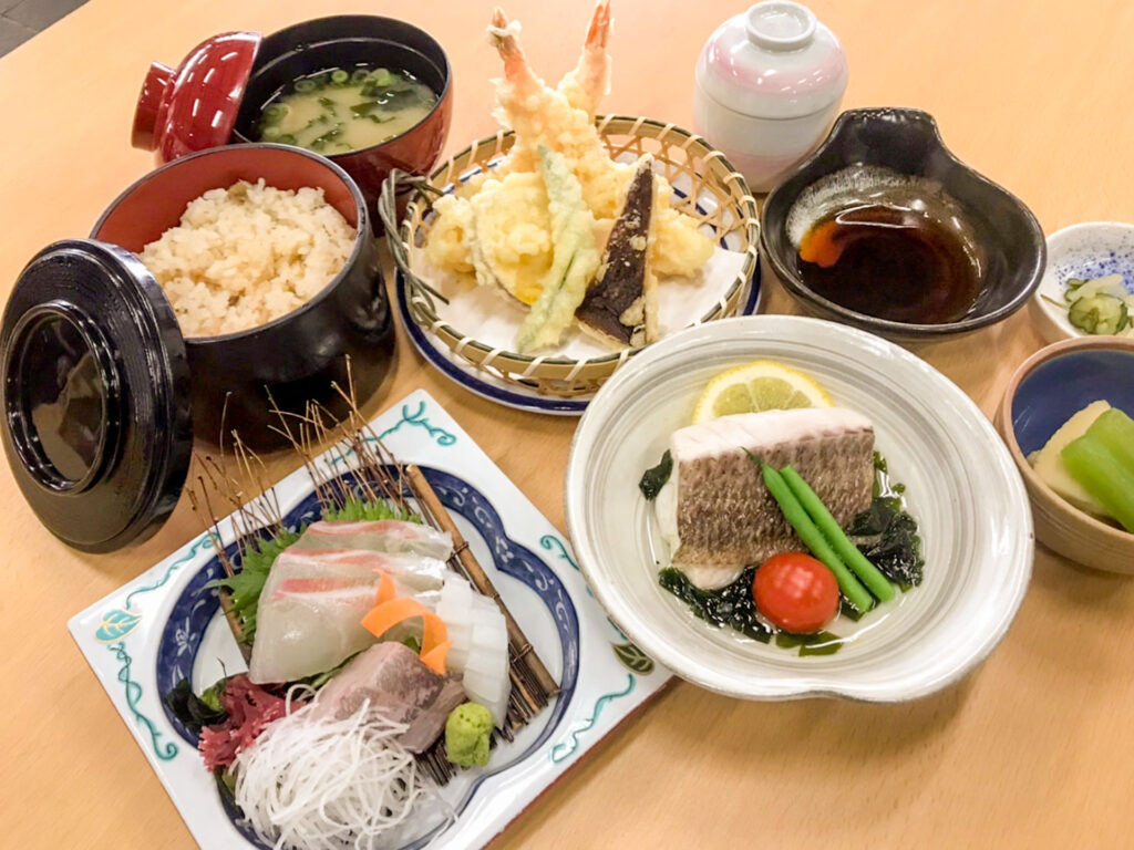 よしうみいきいき館 海鮮御膳