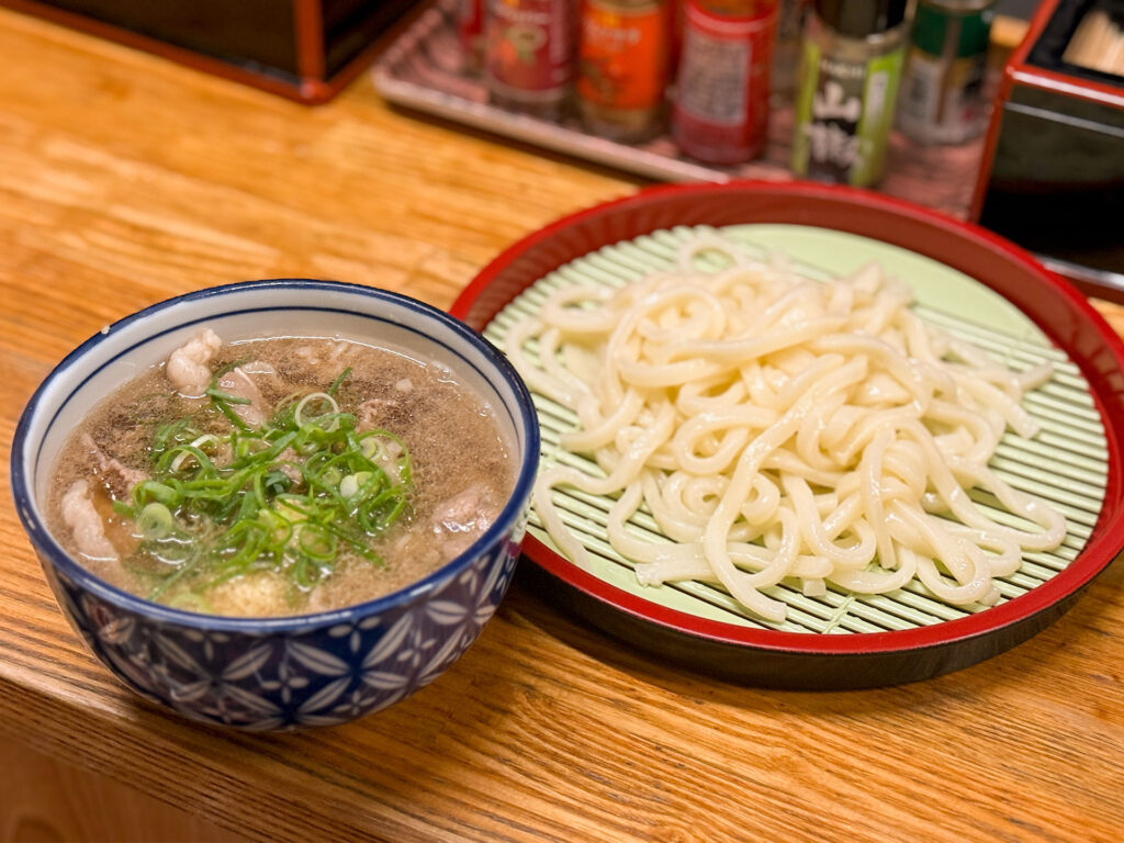 めん処よそ平の肉つけうどん